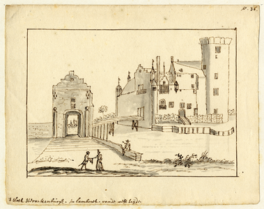 135314 Gezicht op het omgrachte kasteel Sterkenburg te Driebergen uit het zuidoosten, met links het poortgebouw dat ...